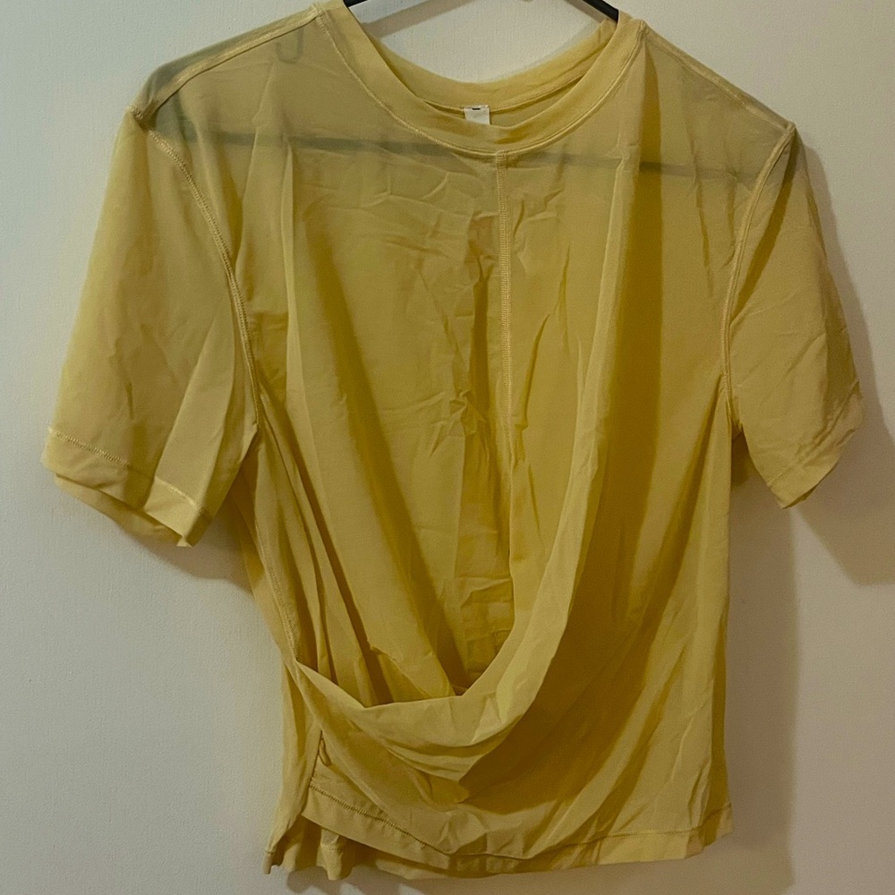 Lululemon Mesh Modal-Silk Blend Short Sleeve Shirt